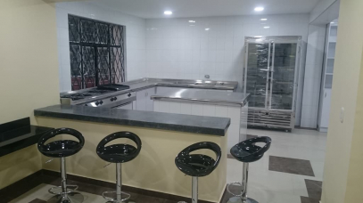 Mobiliario y Decoración ADU